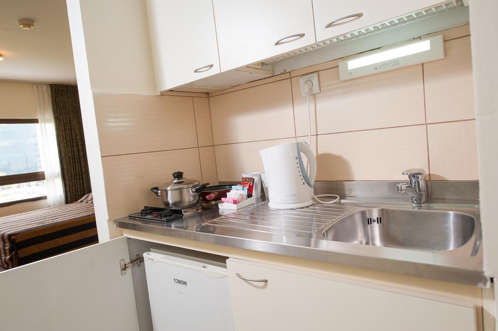 Apropo Hotel Ραμάτ Γκαν Δωμάτιο φωτογραφία